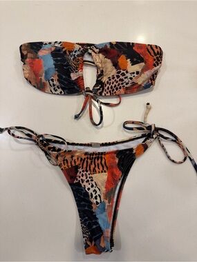 SHEIN Colorful Animal Print Strapless Bikini Set. Size Small